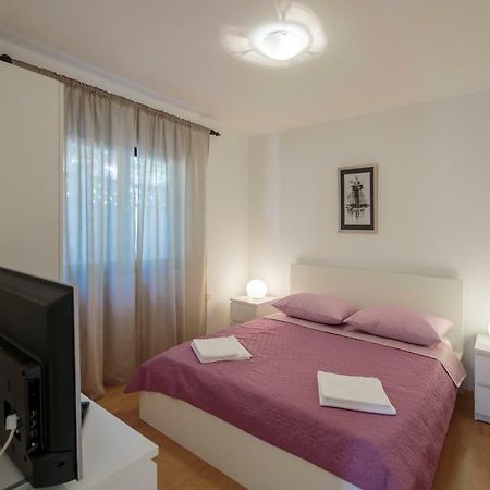 Apartmani Jordana 코미자 외부 사진