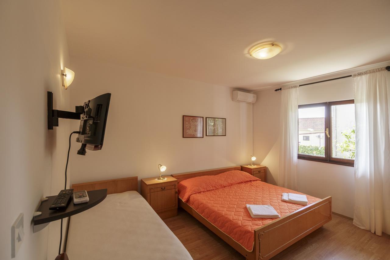 Apartmani Jordana 코미자 외부 사진