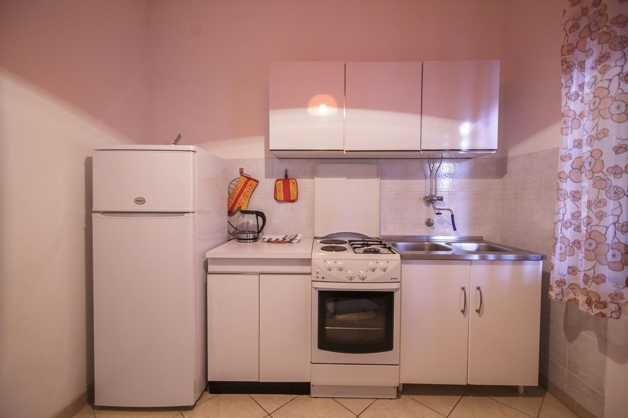Apartmani Jordana 코미자 외부 사진