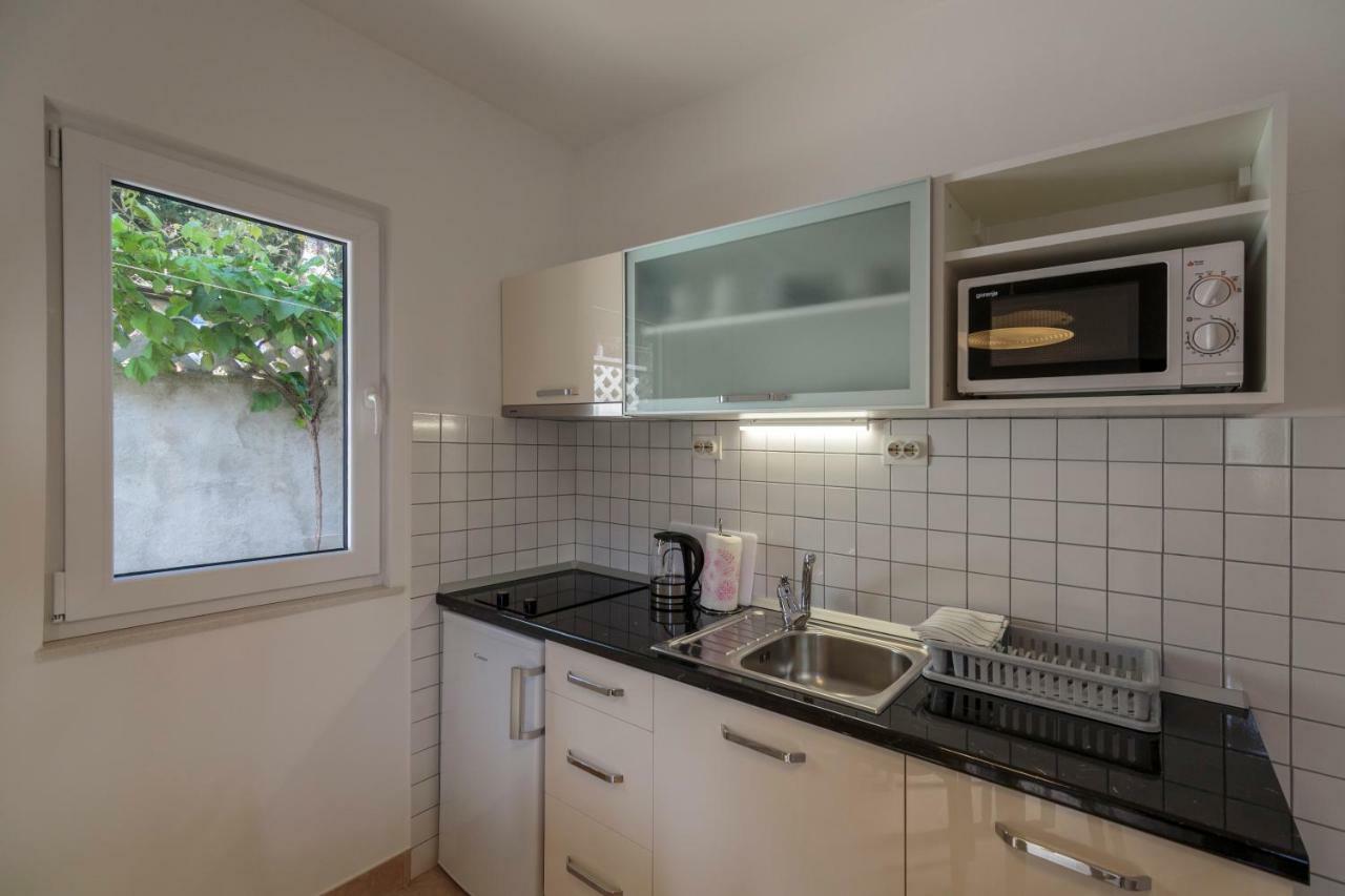 Apartmani Jordana 코미자 외부 사진